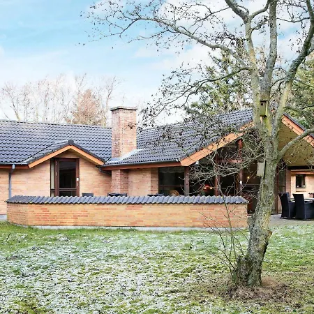 Four-bedroom Holiday In Blavand 36 Feriehus *